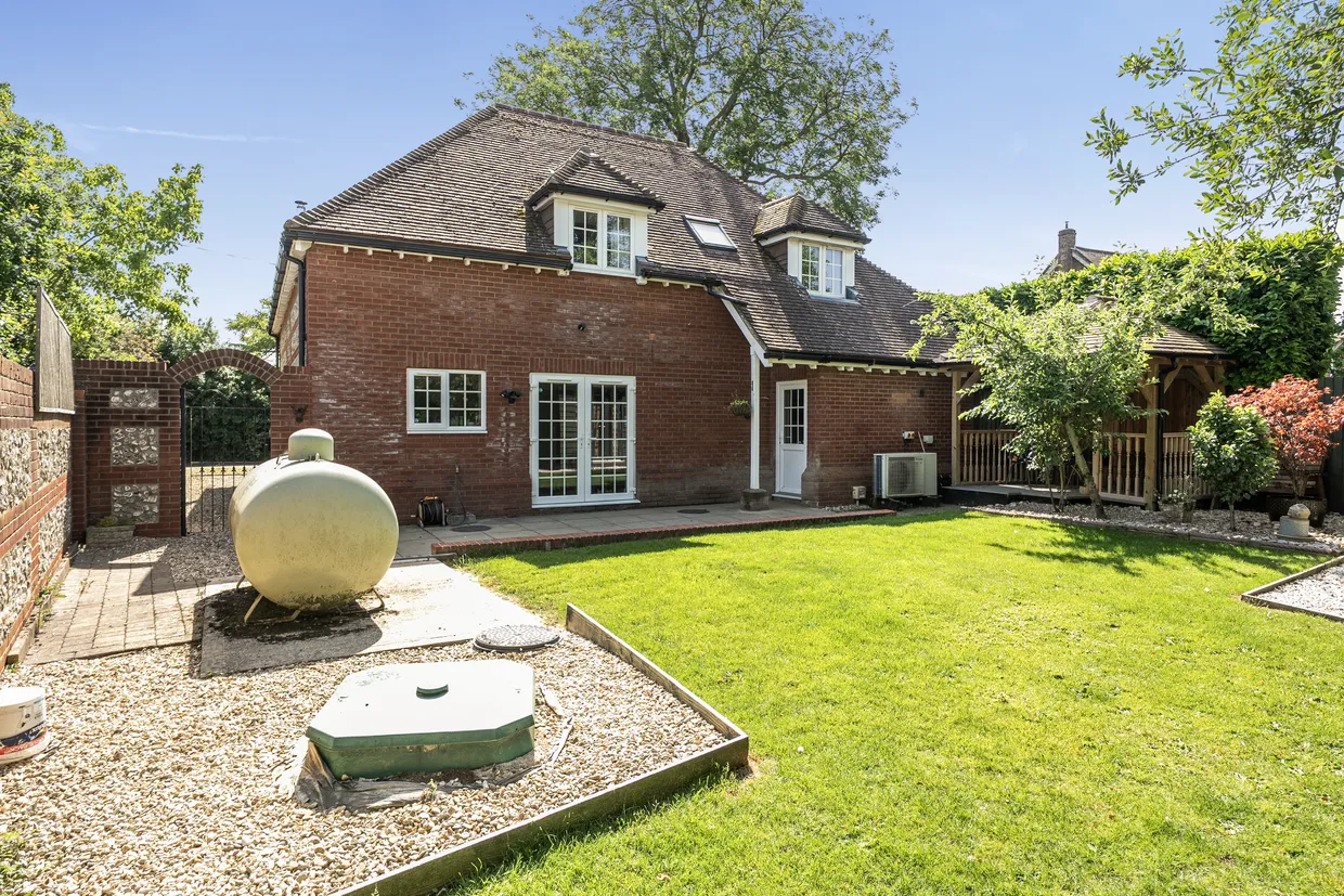 Bishopstone, Salisbury, SP5 photo 11