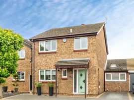 Westrope Way, Bedford photo