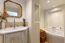 Clamp Hill, Stanmore, HA7 photo 4