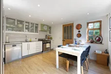 Clamp Hill, Stanmore, HA7 photo 6