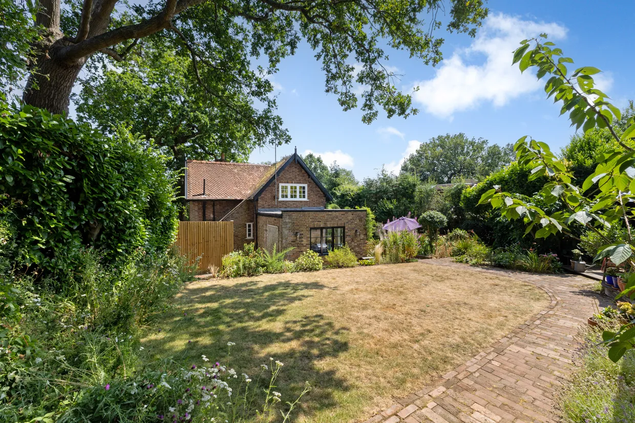Clamp Hill, Stanmore, HA7 photo 22