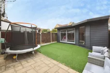 Twelve Acres, Braintree