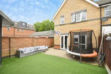 Twelve Acres, Braintree