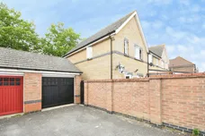 Twelve Acres, Braintree