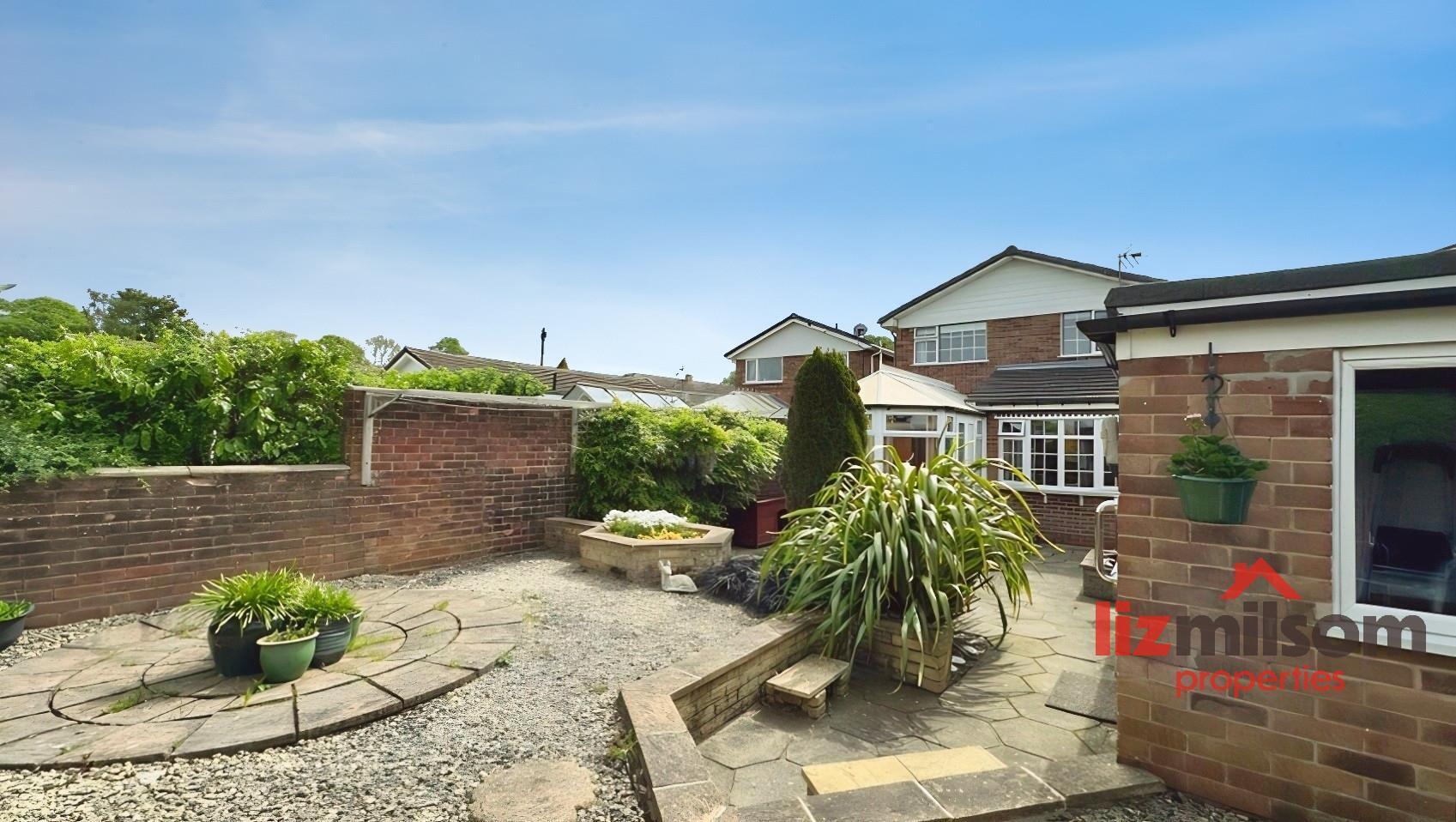 Old Hall Gardens, Church Gresley, Swadlincote Image 16