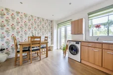 Frobisher Mews, Enfield