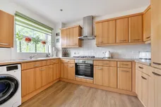 Frobisher Mews, Enfield