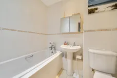 Frobisher Mews, Enfield