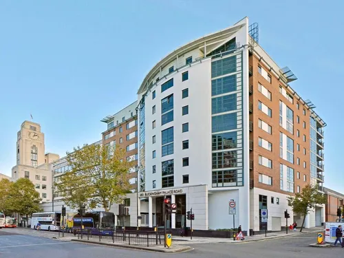 Buckingham Palace Road, LONDONphoto