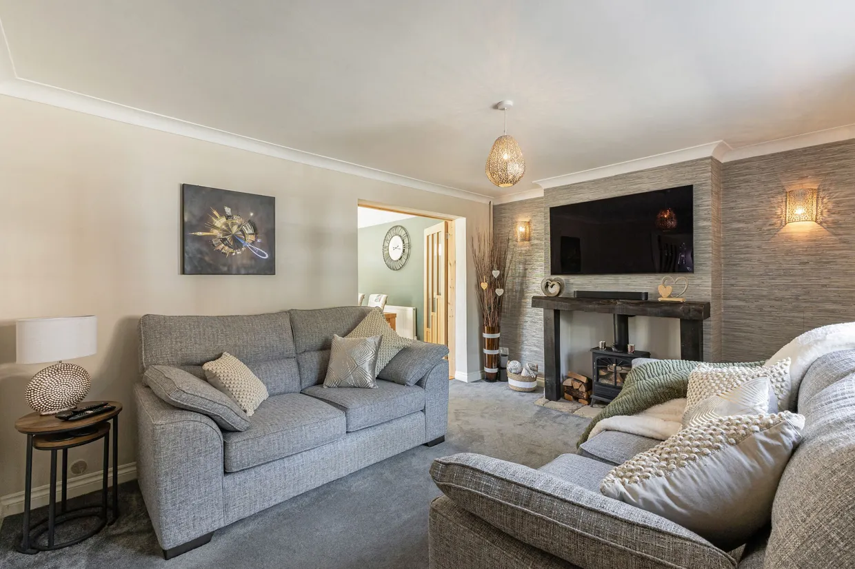 Tanhouse Lane, Alton, GU34 photo 5