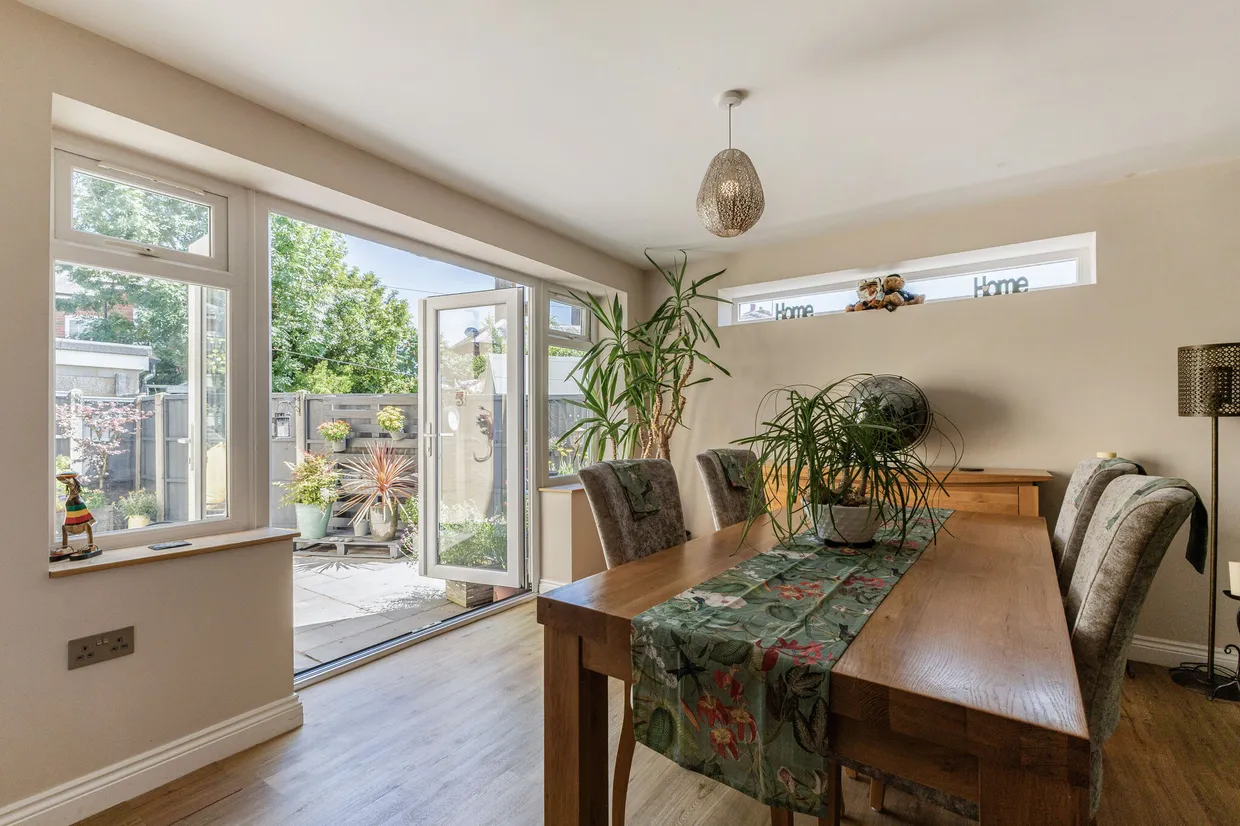 Tanhouse Lane, Alton, GU34 photo 6