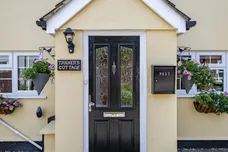 Tanhouse Lane, Alton, GU34 photo 9