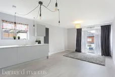 Bells Hill, London