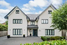 The Avenue, Tadworth, KT20 photo 1