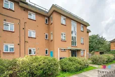Burnbrae Close, London