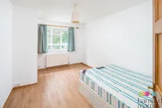 Burnbrae Close, London