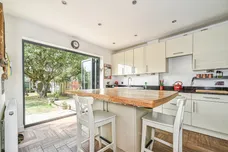 Cornwall Avenue, Swindon
