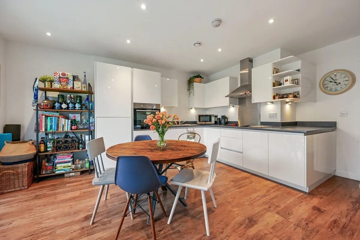 Neasden Lane, London, NW10