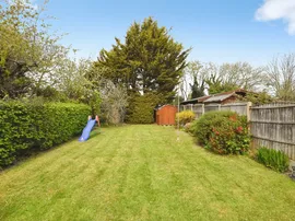 Fairholme Avenue, Romford thumb 2