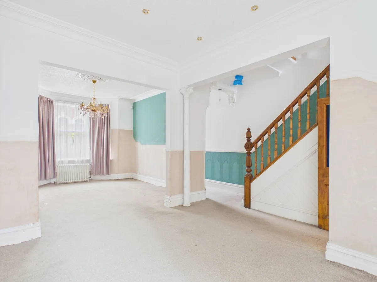 Miskin Street, Barry, CF62