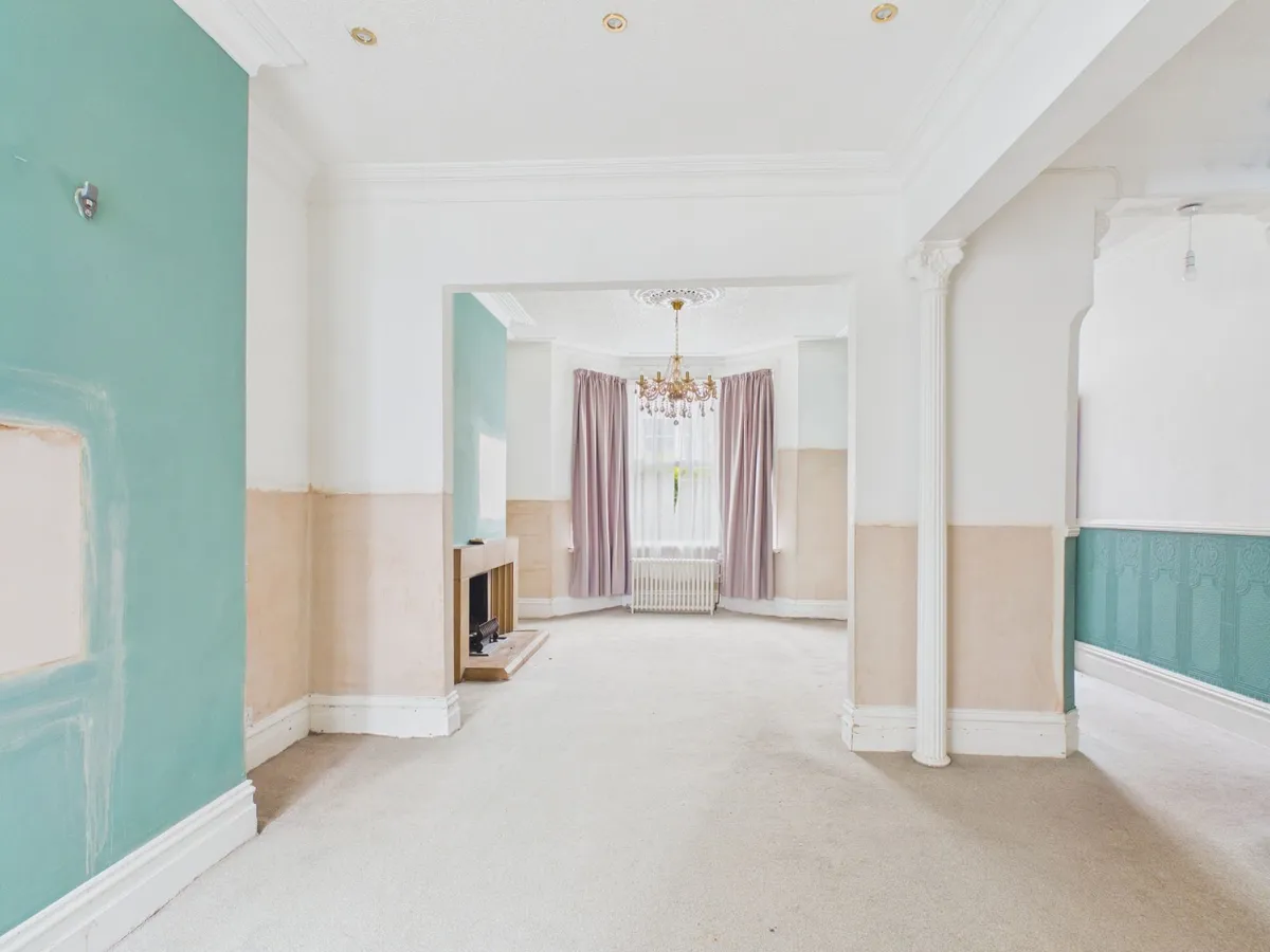 Miskin Street, Barry, CF62