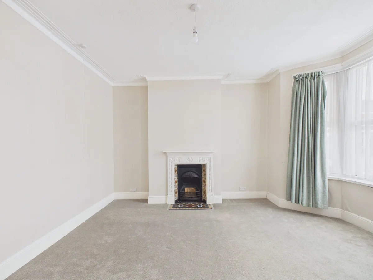 Miskin Street, Barry, CF62