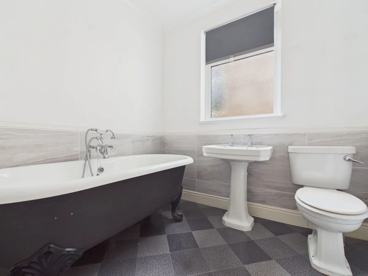 Miskin Street, Barry, CF62