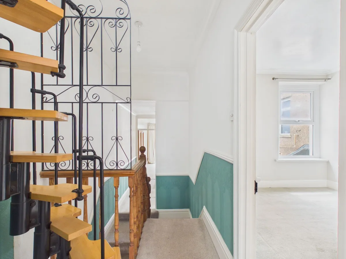 Miskin Street, Barry, CF62