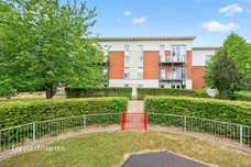 Park View Road, Leatherhead
