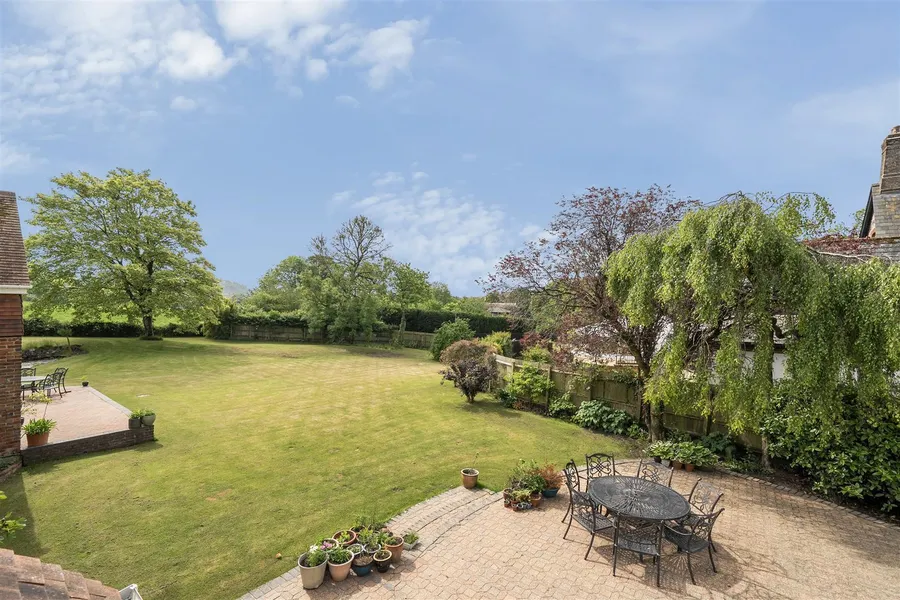 Property Image 12