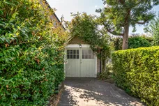 Raleigh Drive, Claygate, KT10 photo 21
