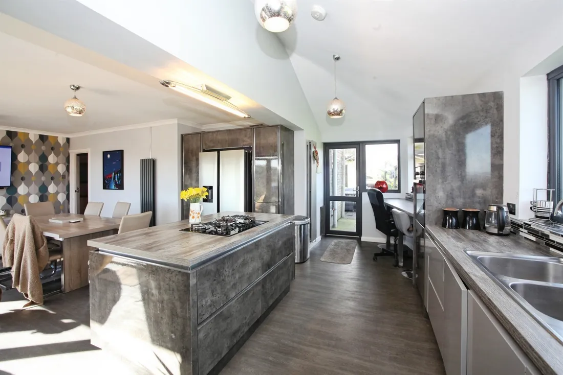 Property photo 46