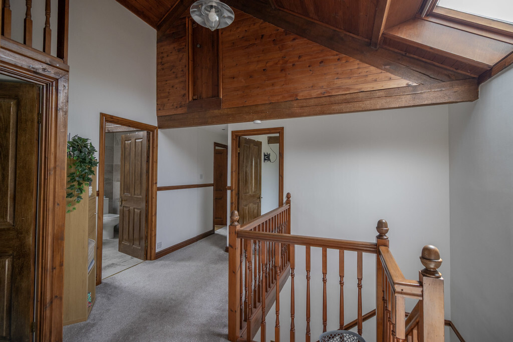 The Willows, East Woodside Image 15