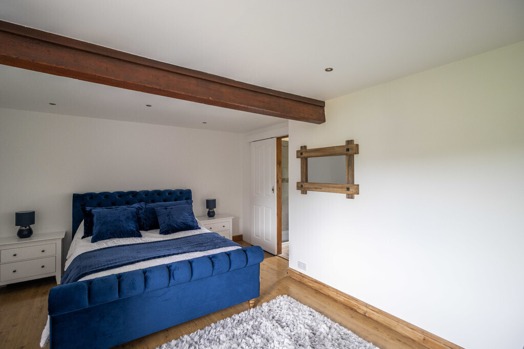 The Willows, East Woodside Image 16