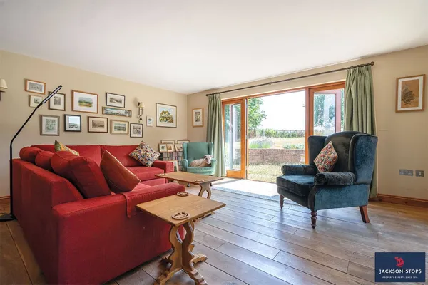 Streetly End, West Wickham, CB21 photo 4