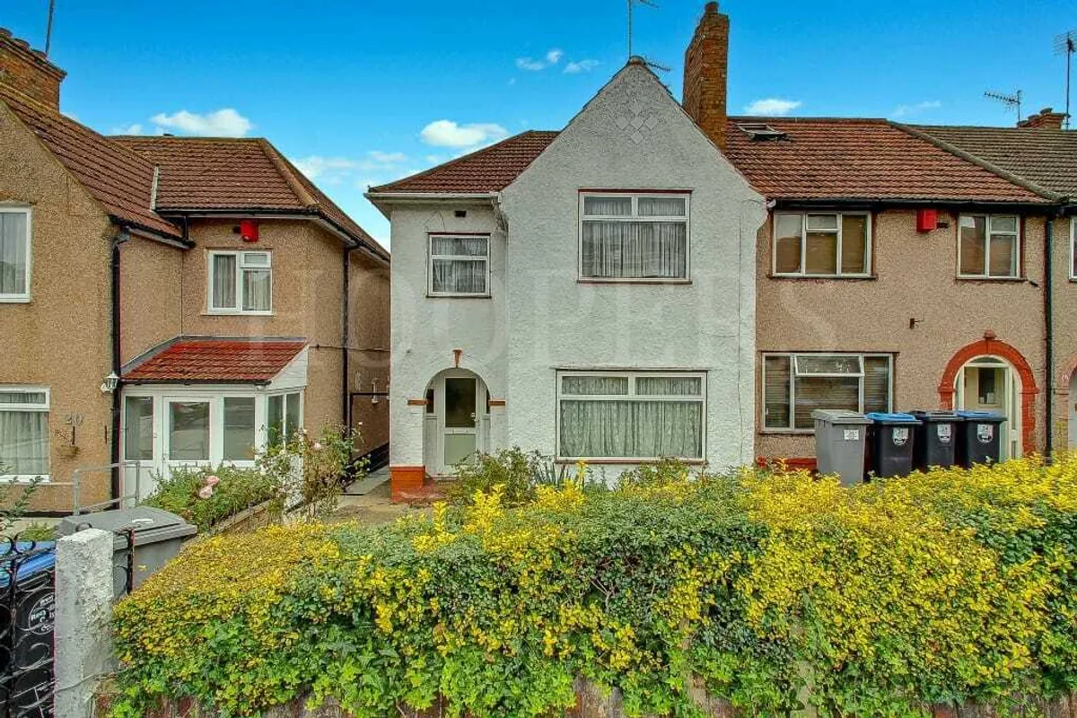Nutfield Road, London, NW2