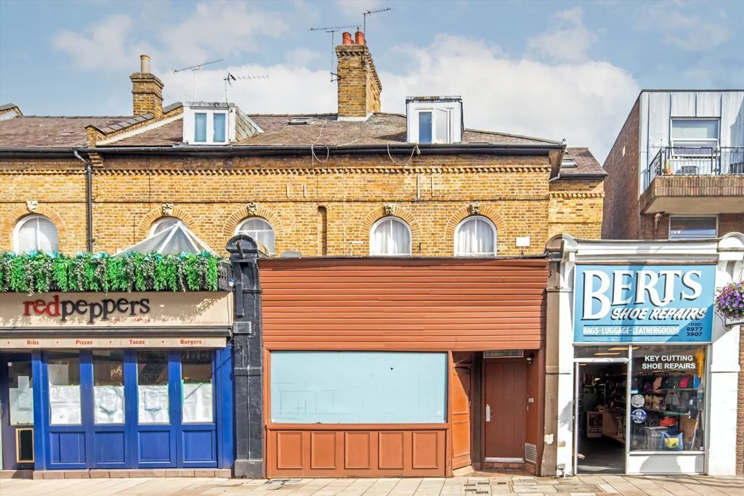 Broad Street, Teddington, TW11 photo 6