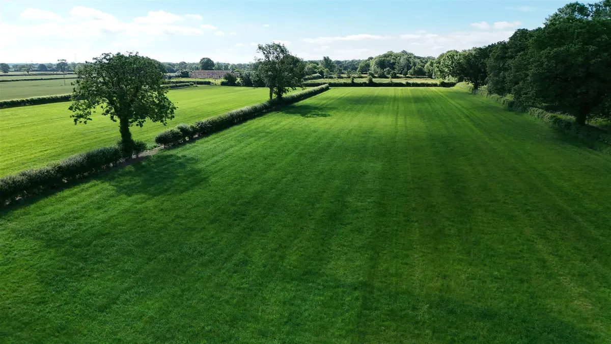 9.640 Acres of Land at Helperby