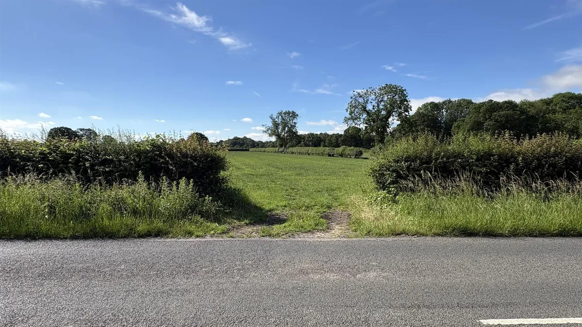 9.640 Acres of Land at Helperby