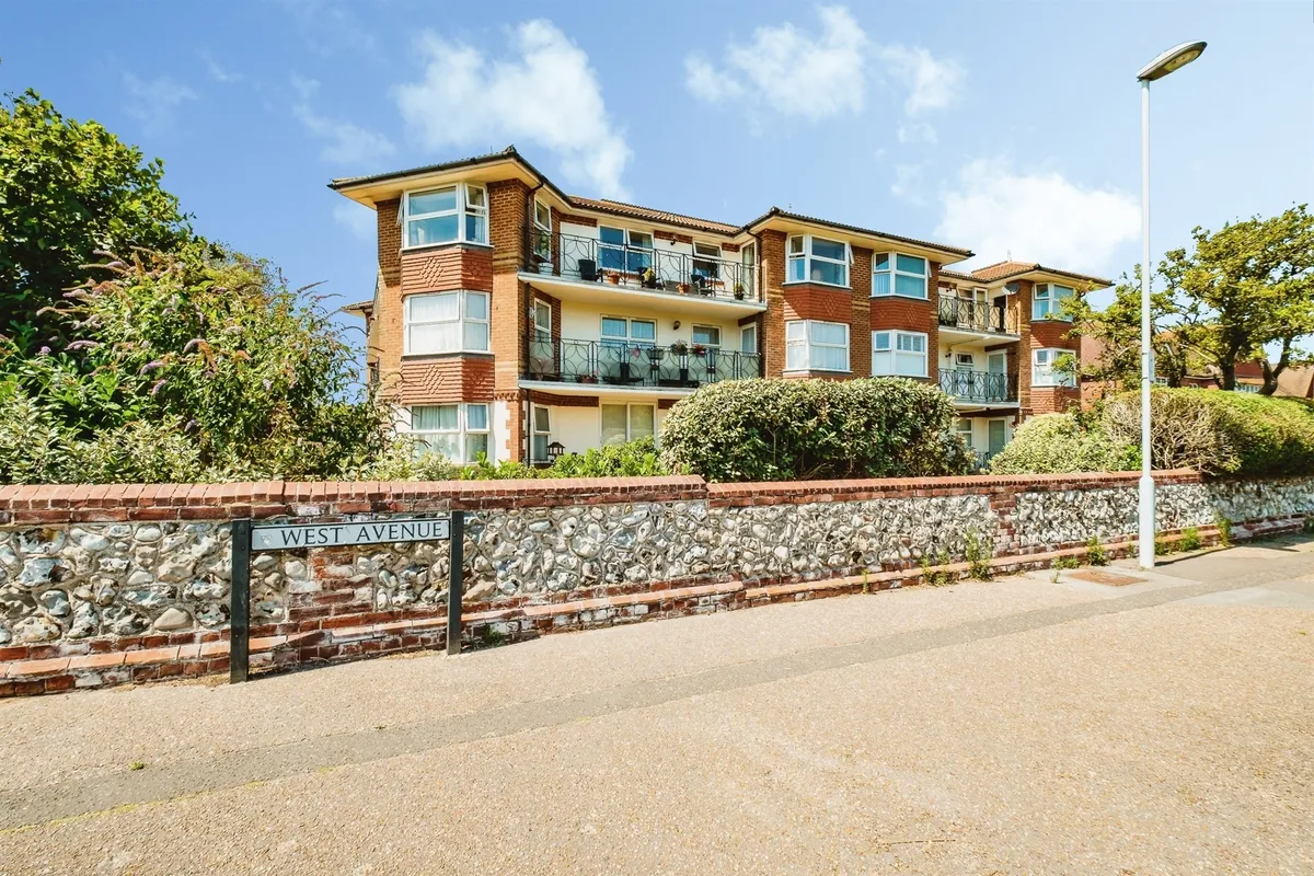 Westmead Gardens, Worthing