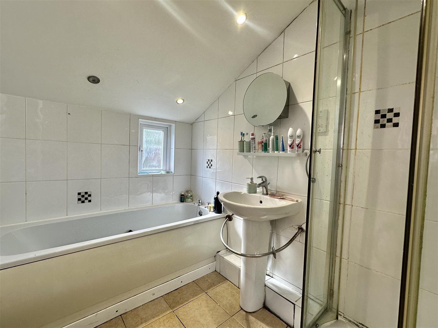 119 Newport Road, New Bradwell, Milton Keynes, MK13 0AJ Image 6