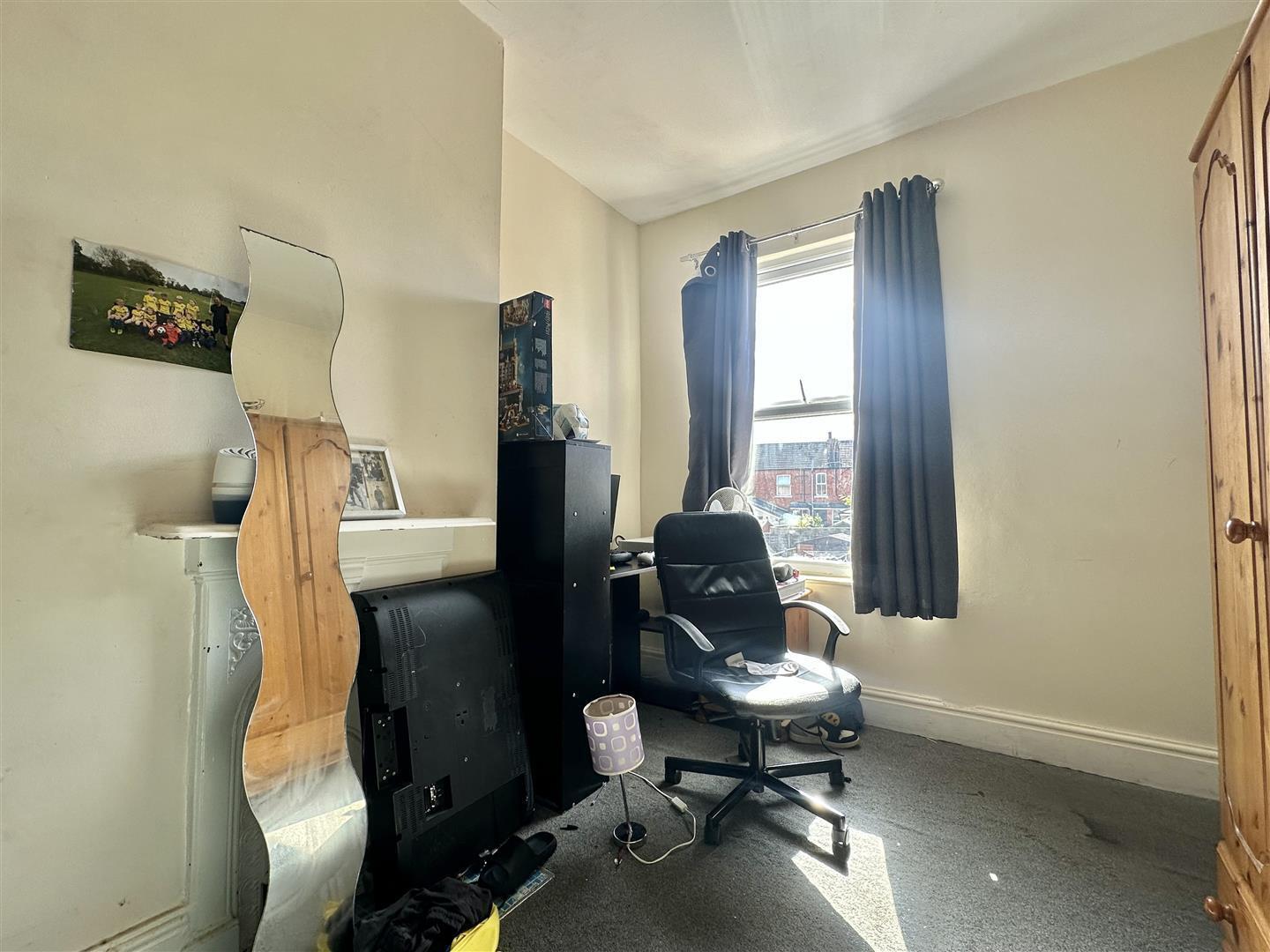 119 Newport Road, New Bradwell, Milton Keynes, MK13 0AJ Image 8