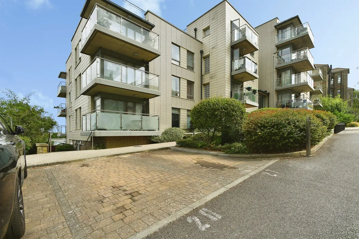 Pankhurst Avenue, Brighton