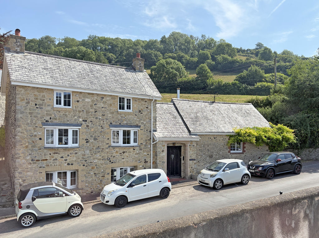 The Square, Branscombe  Image 5