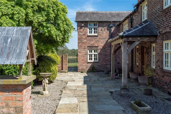 Congleton Road, Siddington, SK11 photo 35