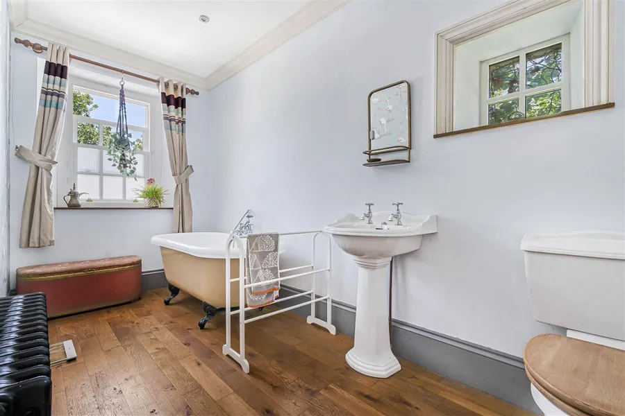Property Image 25