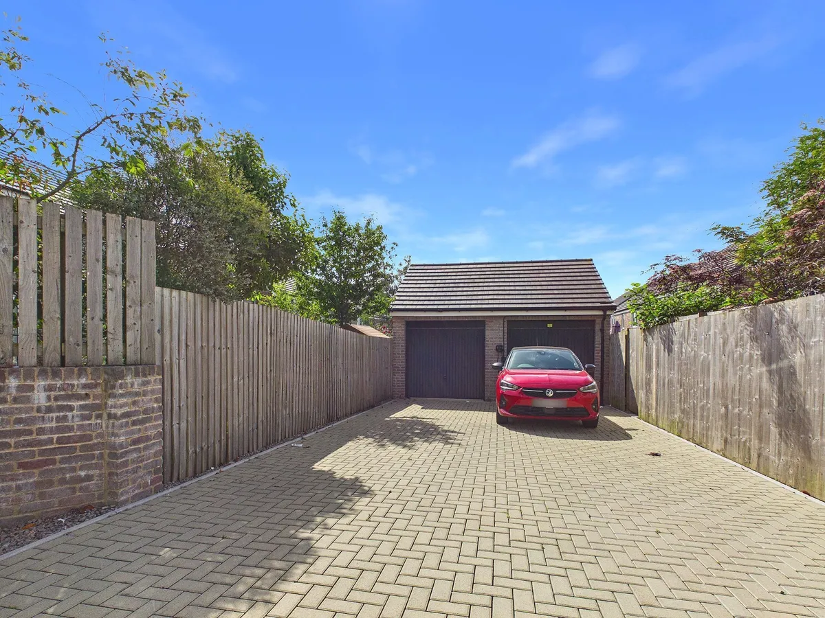 Plasnewydd Walk, Llantwit Major, CF61