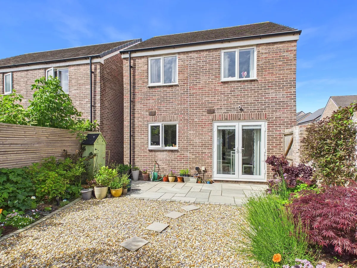 Plasnewydd Walk, Llantwit Major, CF61
