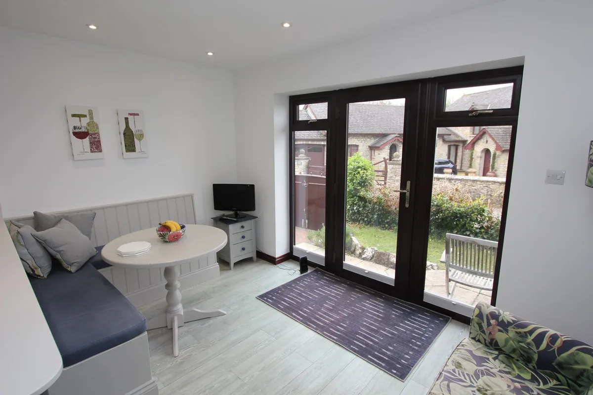 Ivy Cottage, Gileston, CF62 4HX