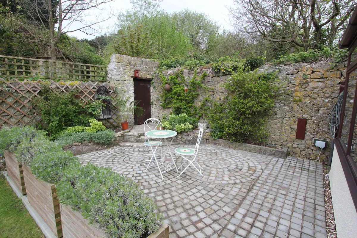 Ivy Cottage, Gileston, CF62 4HX